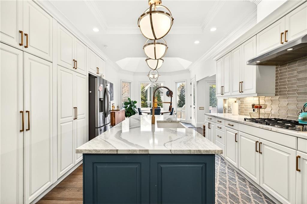 4979 Long Island Drive NW