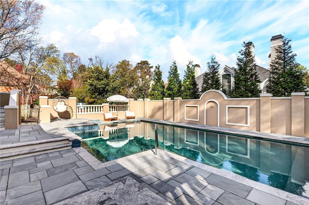 4979 Long Island Drive NW