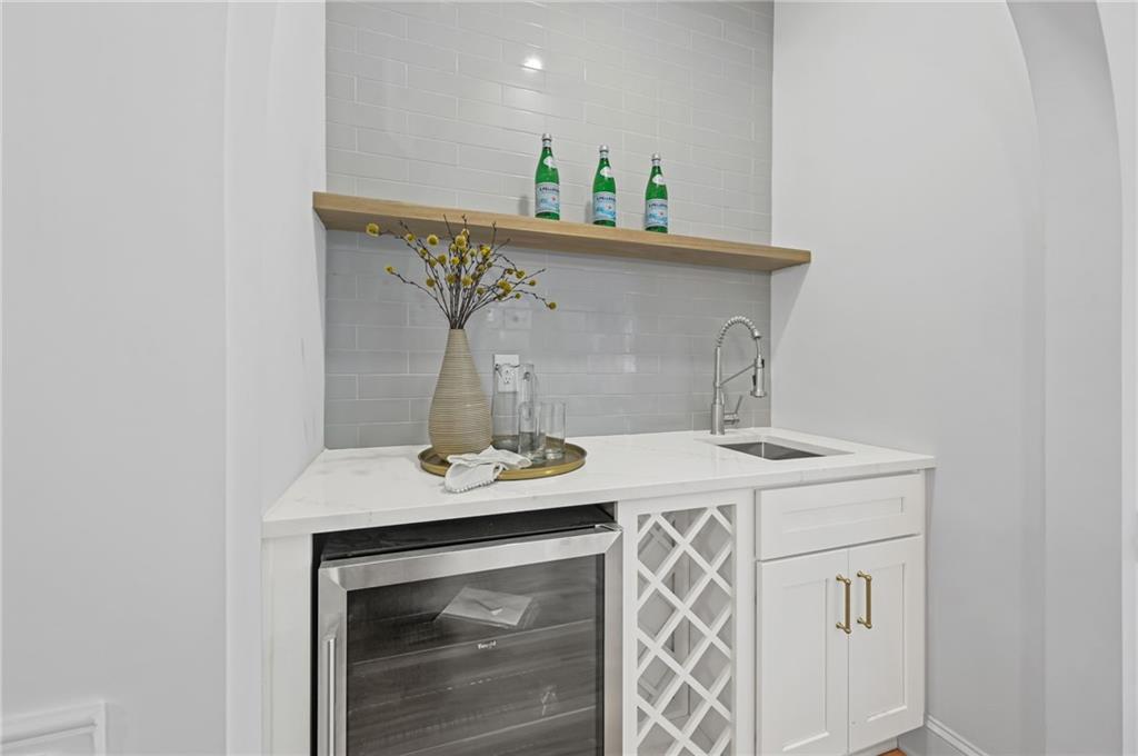 1018 Mill Creek Manor NE