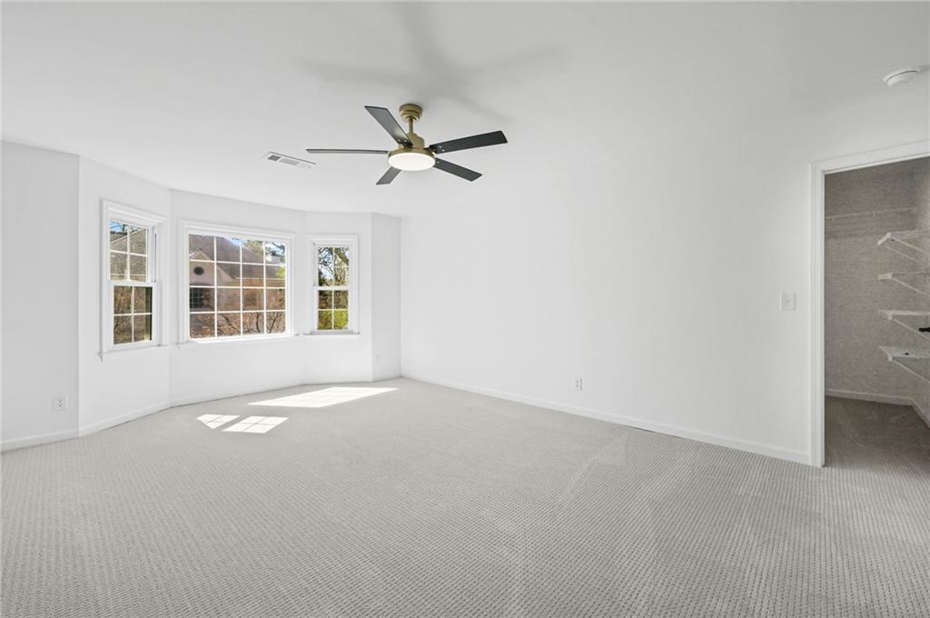 1018 Mill Creek Manor NE