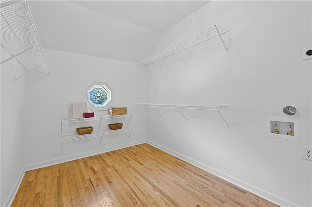 1018 Mill Creek Manor NE