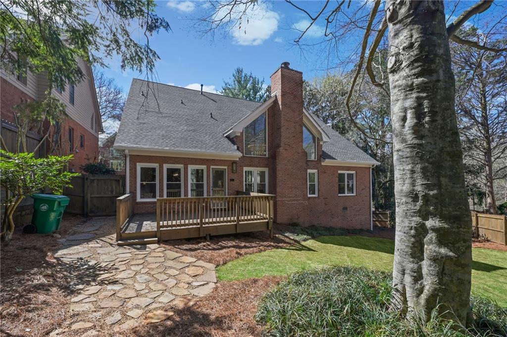 1018 Mill Creek Manor NE