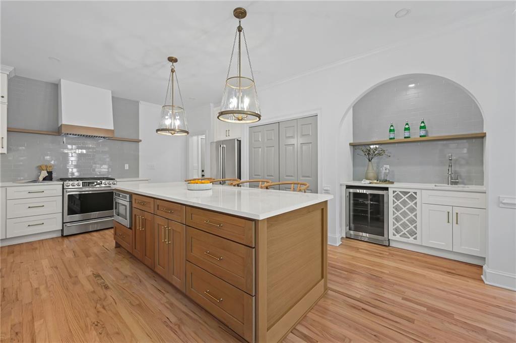 1018 Mill Creek Manor NE