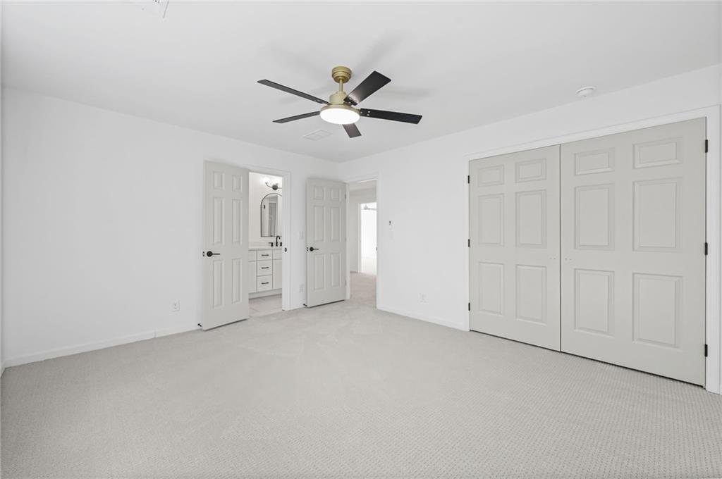 1018 Mill Creek Manor NE