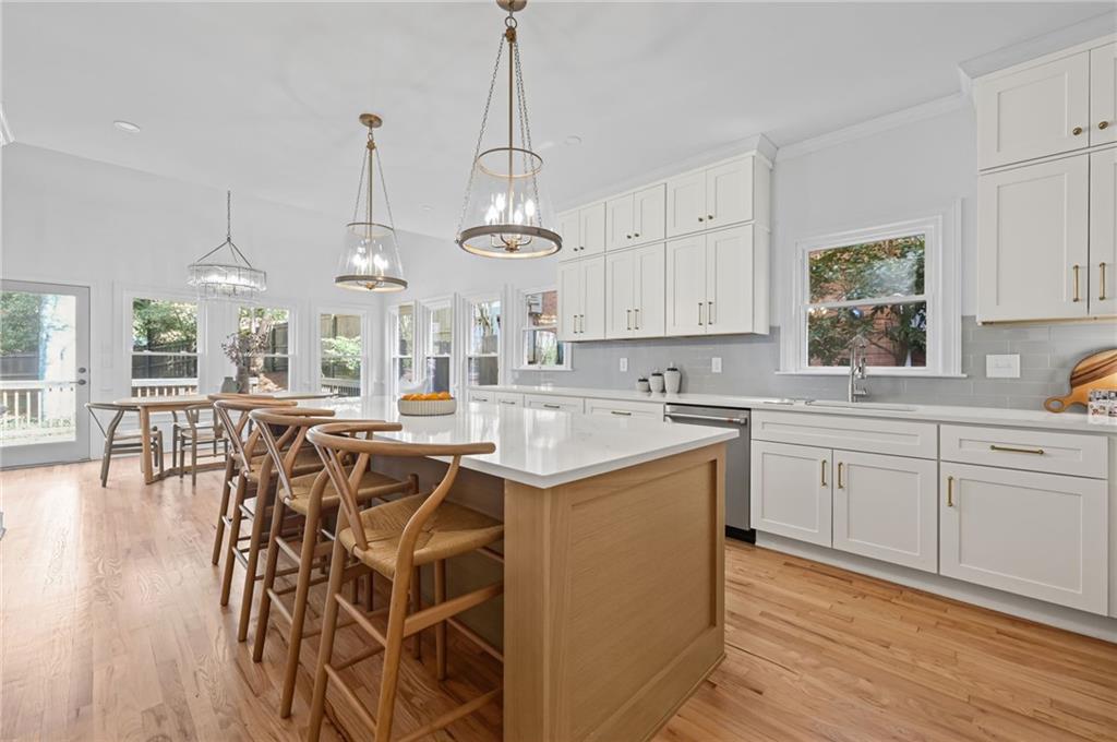 1018 Mill Creek Manor NE