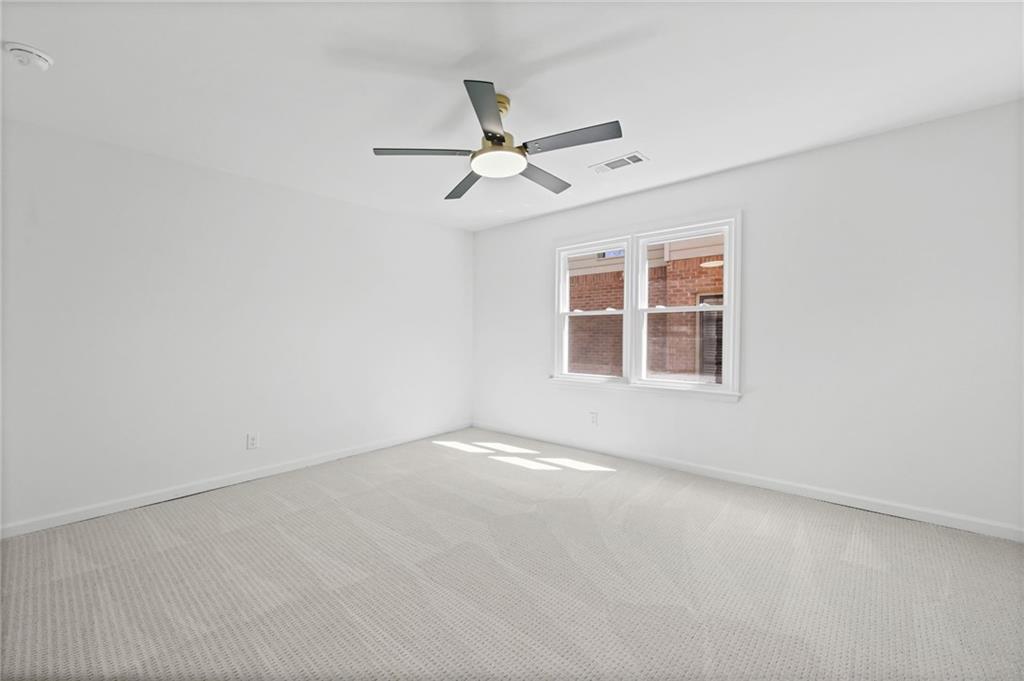 1018 Mill Creek Manor NE