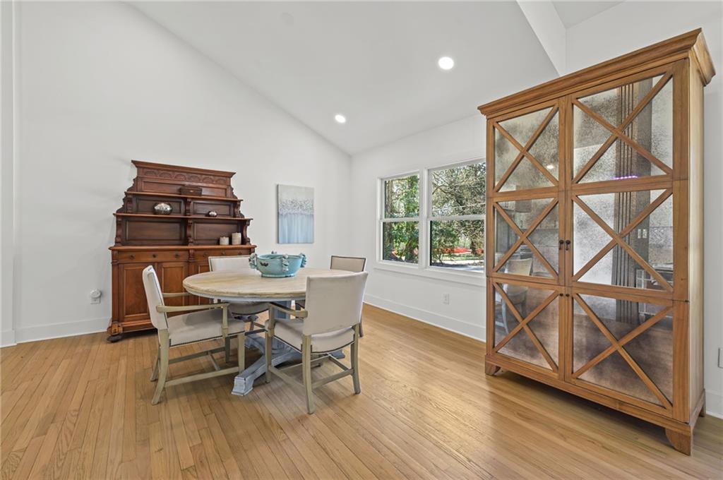 5905 Greenbrier Road