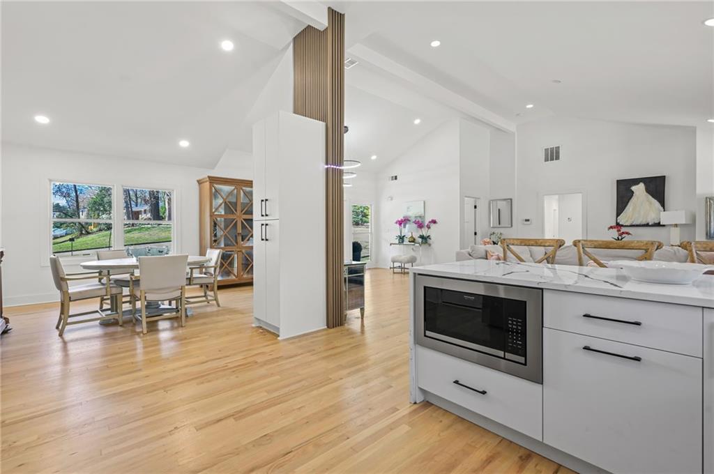 5905 Greenbrier Road