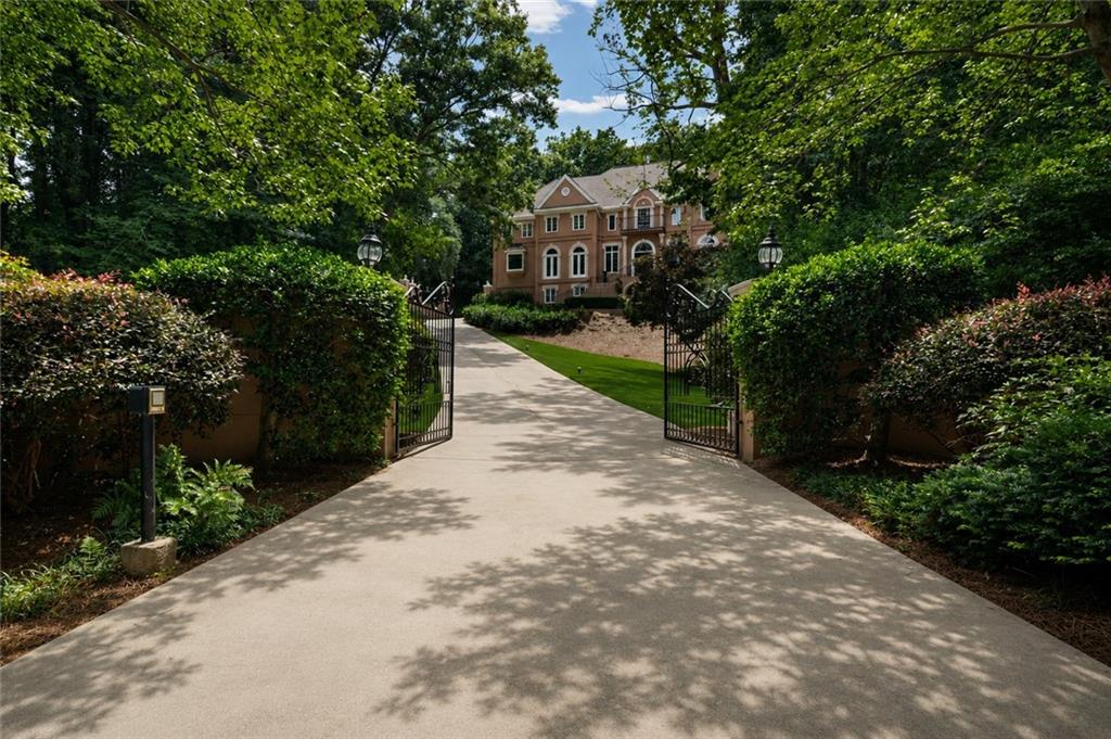 135 Lameloise Lane