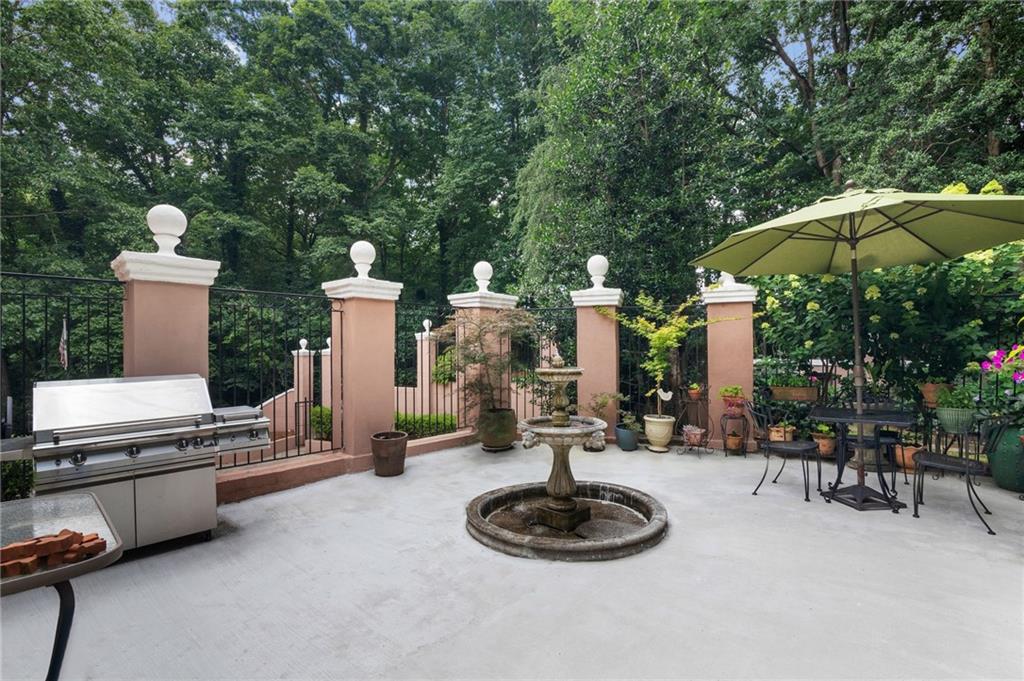 135 Lameloise Lane