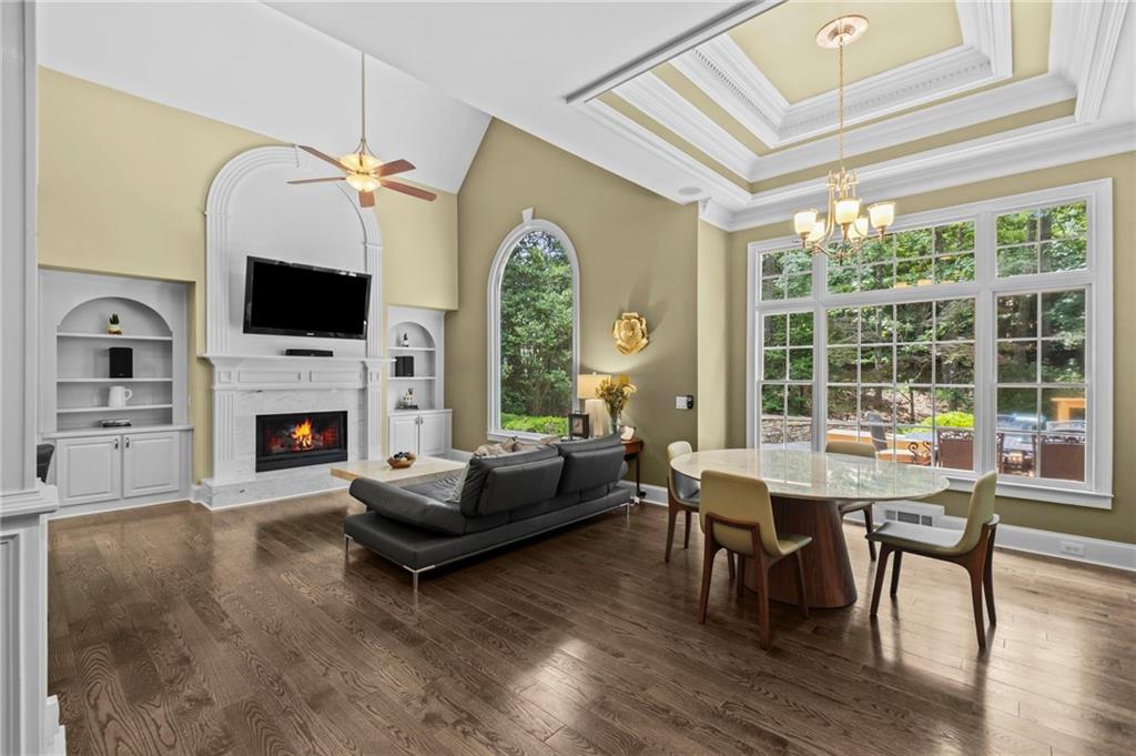 3915 Merriweather