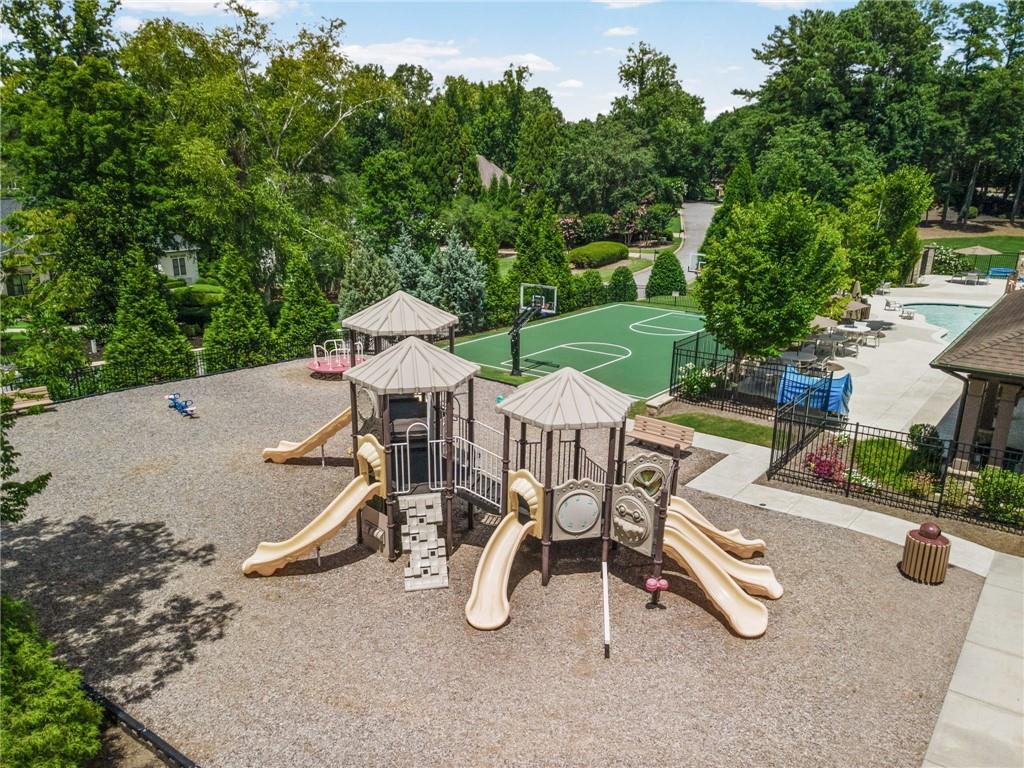 3915 Merriweather