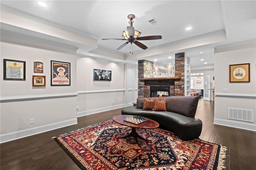 3915 Merriweather