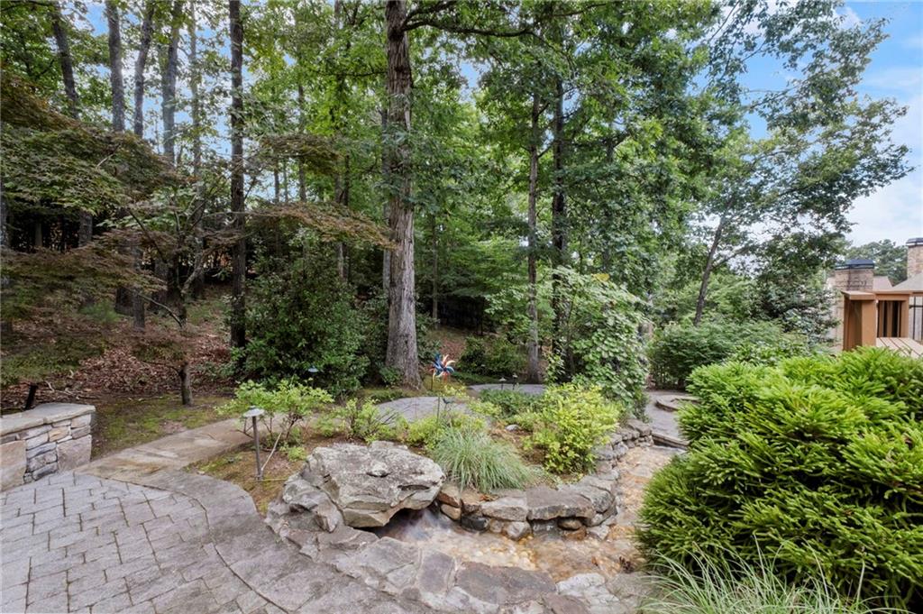 3915 Merriweather
