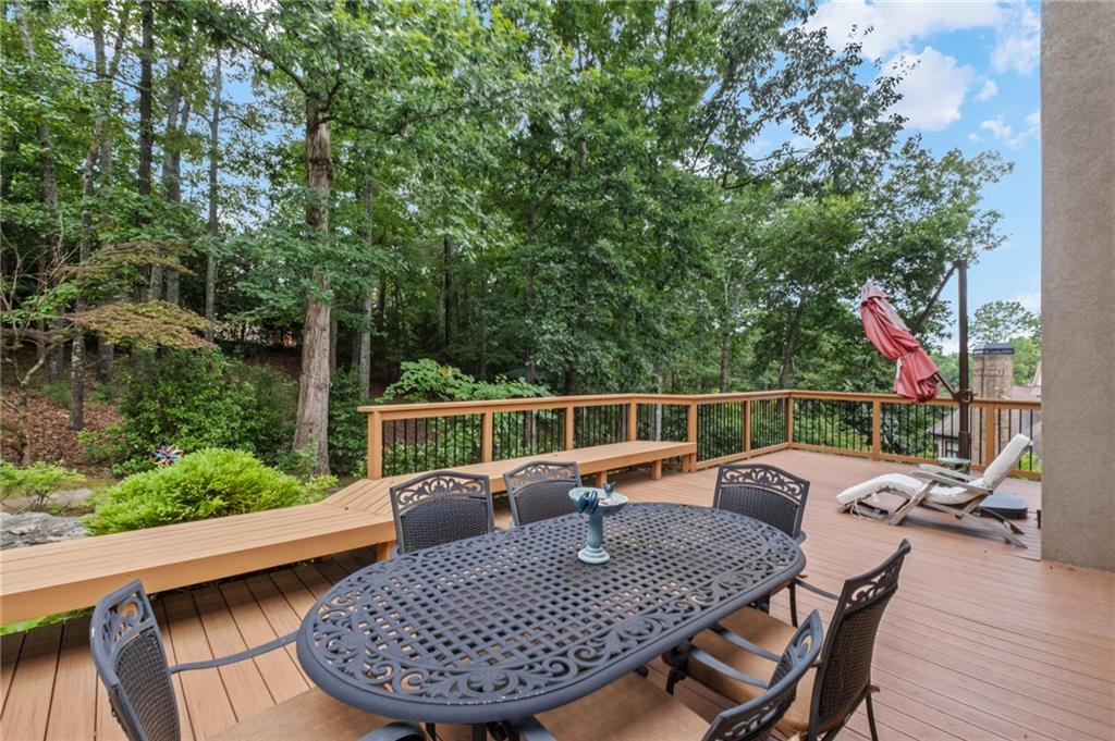 3915 Merriweather