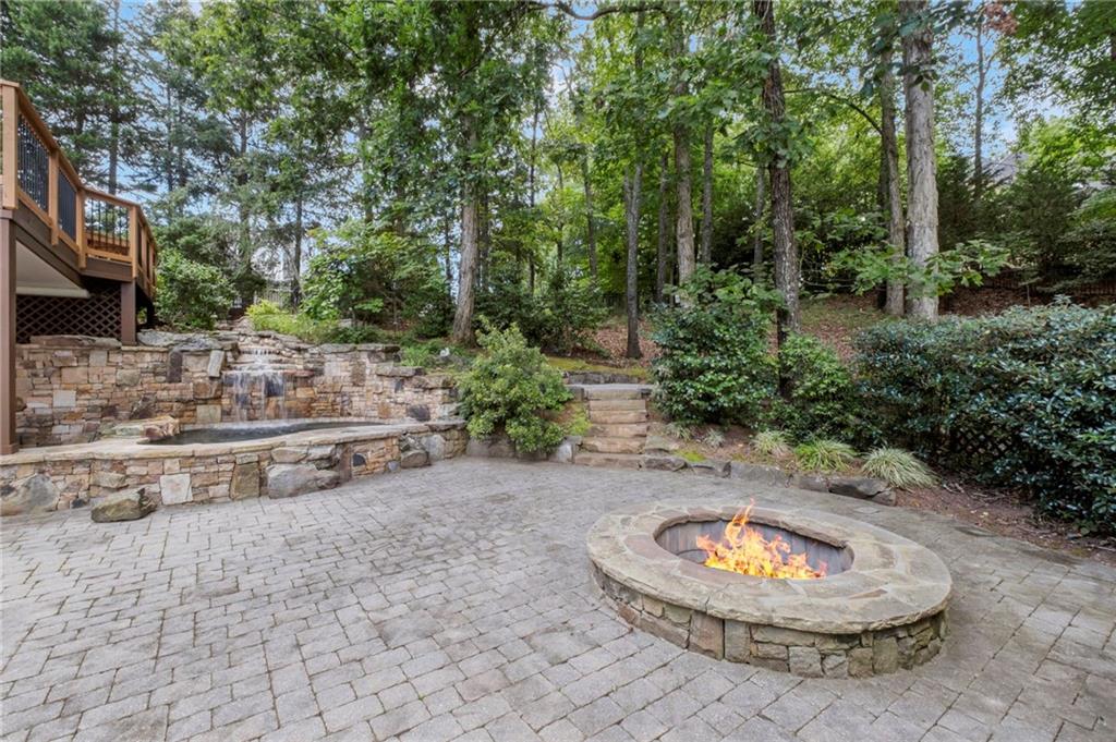 3915 Merriweather