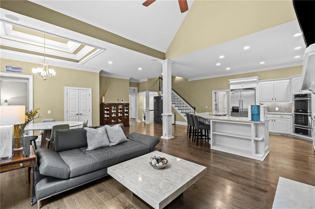 3915 Merriweather