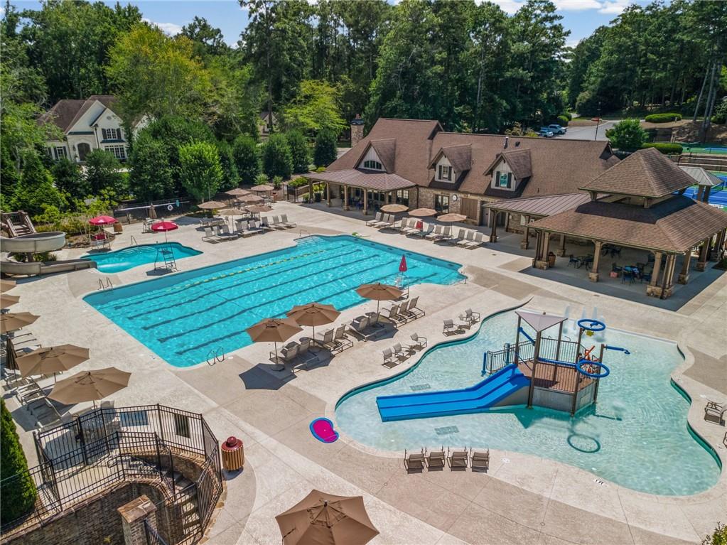 3915 Merriweather