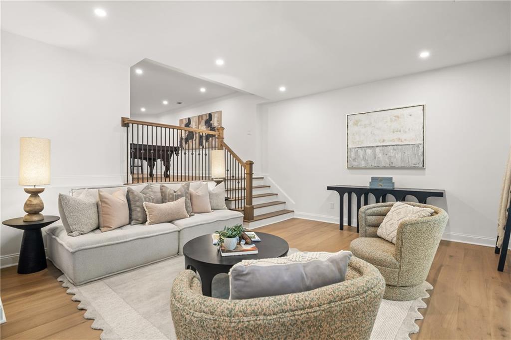 4731 Dudley Lane