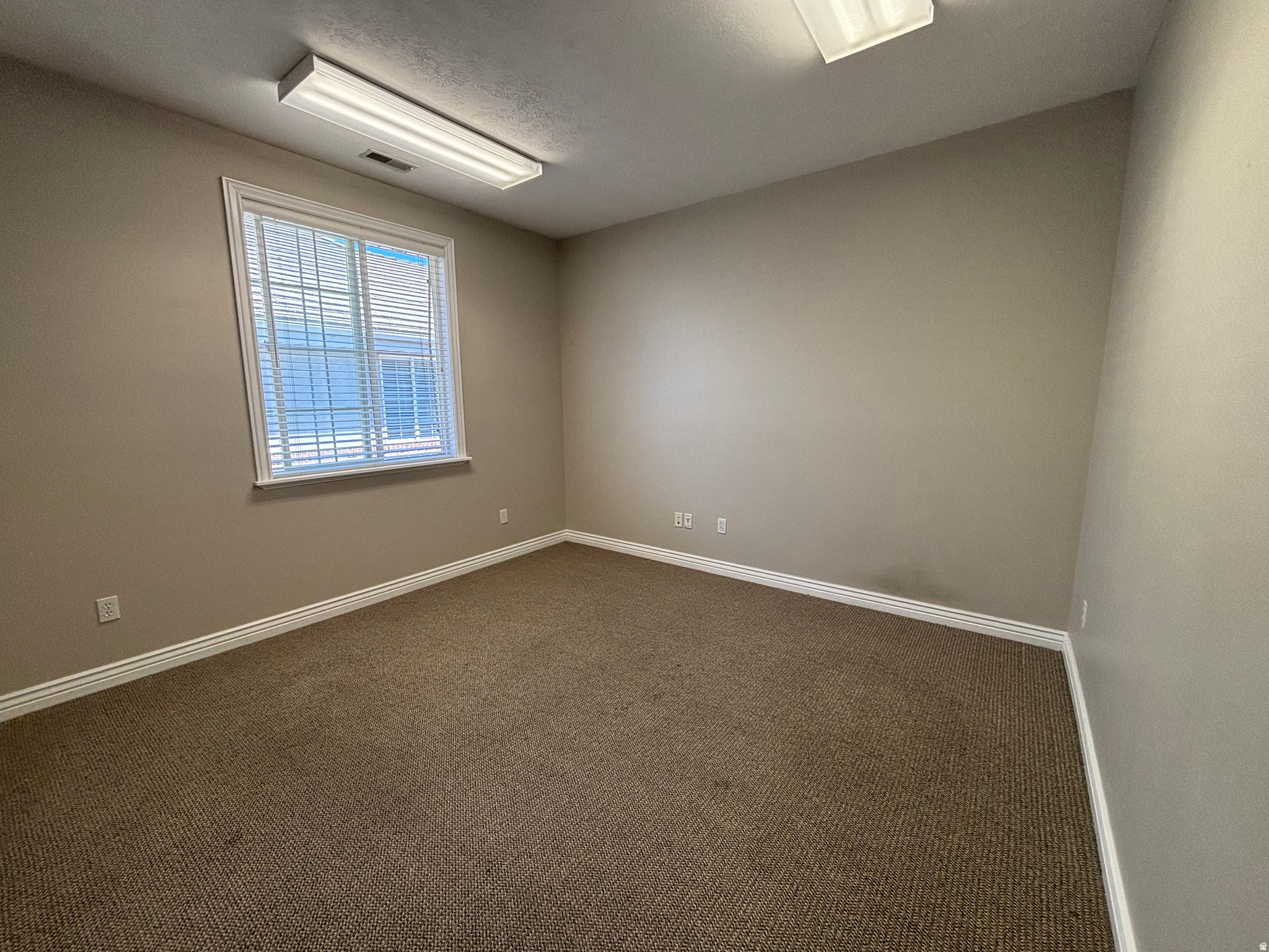 1106 S UNION AVE