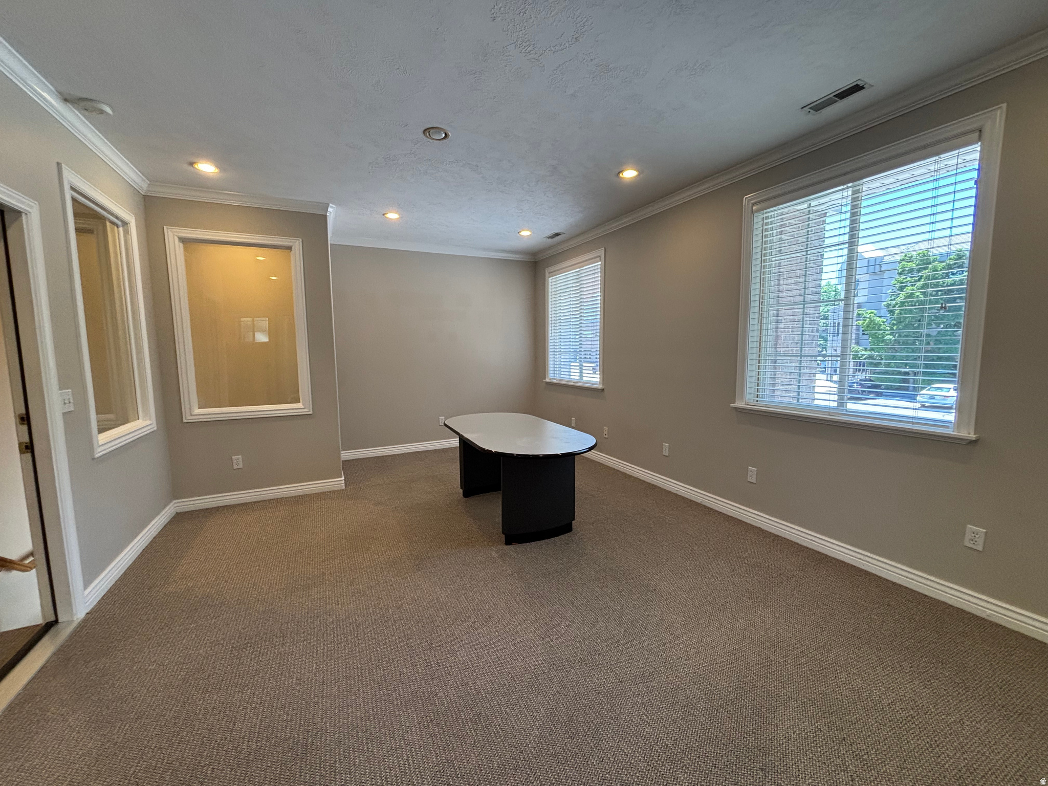 1106 S UNION AVE