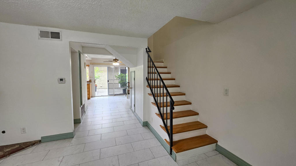 15226 Shadybend Drive 32