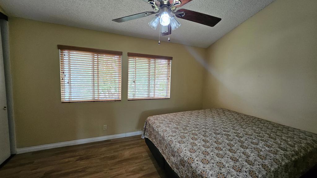 15226 Shadybend Drive 32