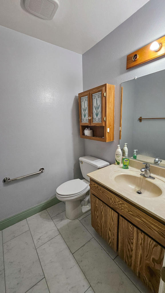 15226 Shadybend Drive 32