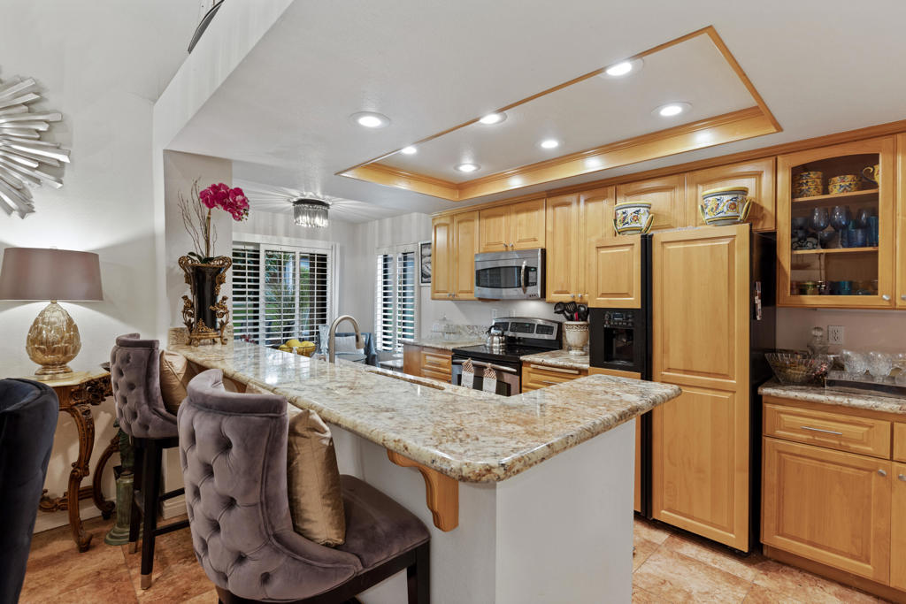 73335 Oriole Court