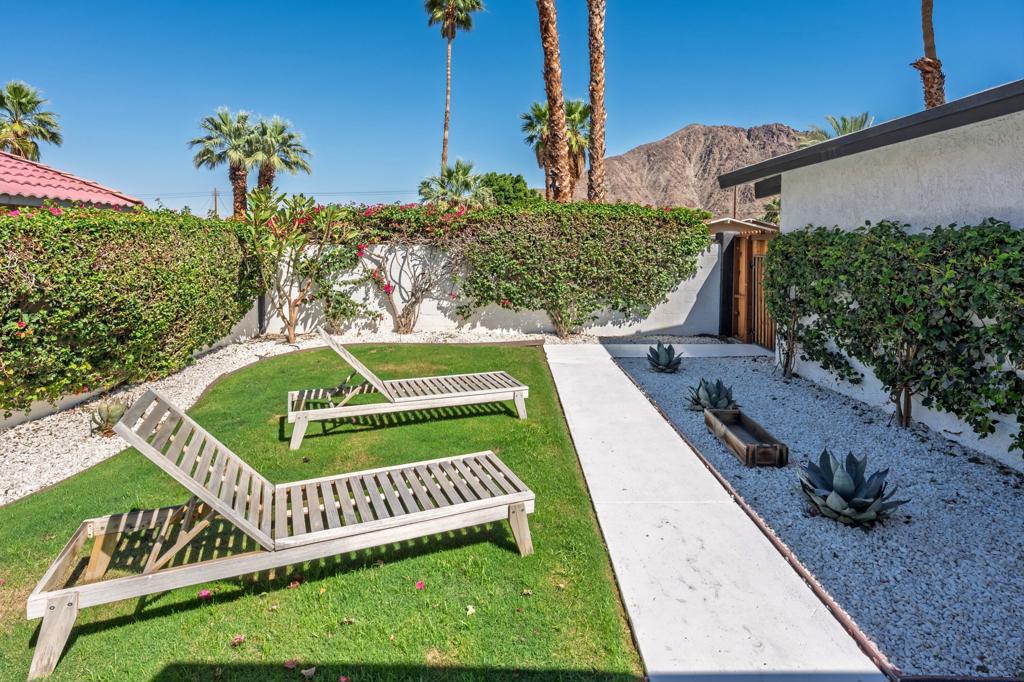 52905 Avenida Martinez