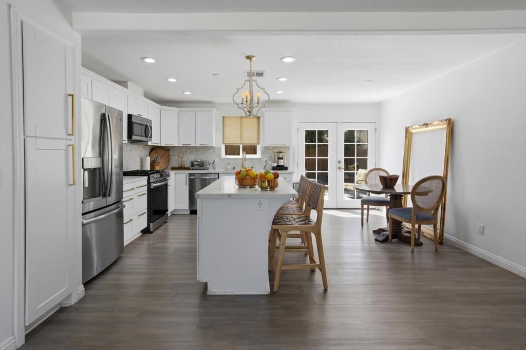 52905 Avenida Martinez