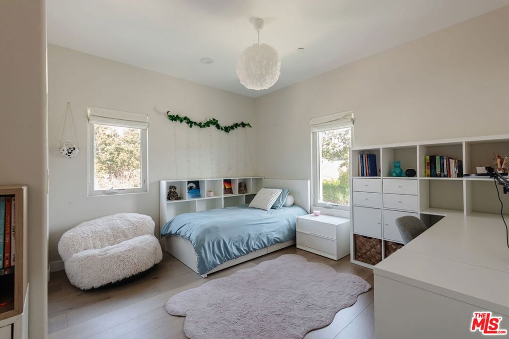 4235 Lafayette Place