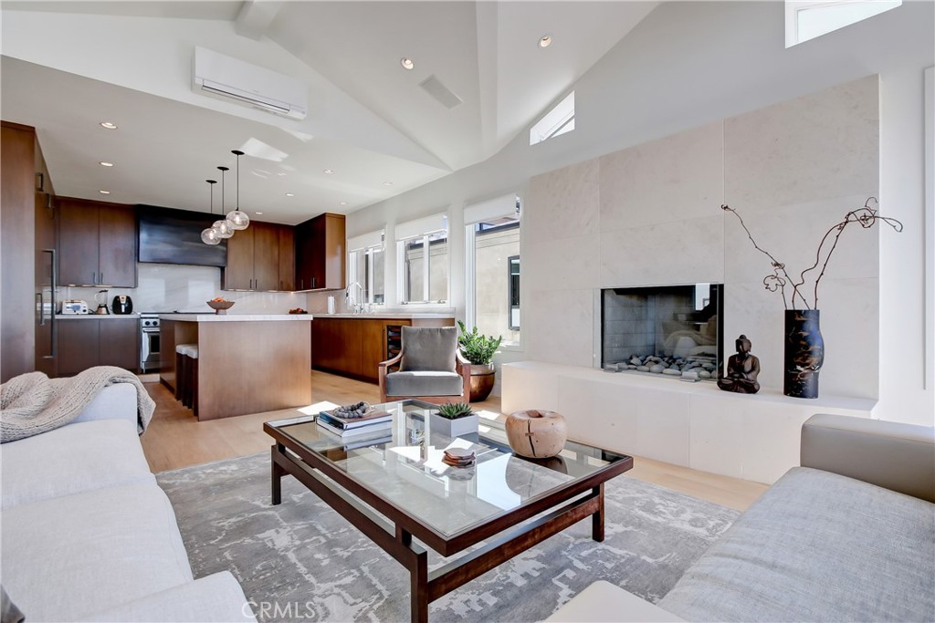 1712 Manhattan Avenue