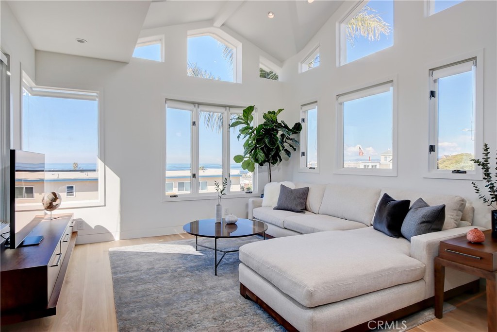 1712 Manhattan Avenue