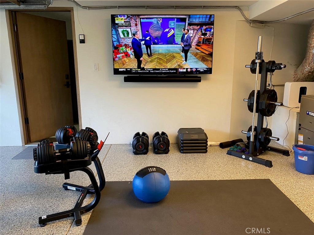 1712 Manhattan Avenue