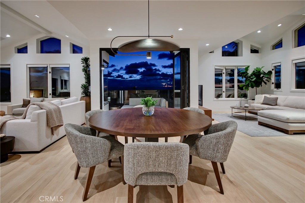 1712 Manhattan Avenue