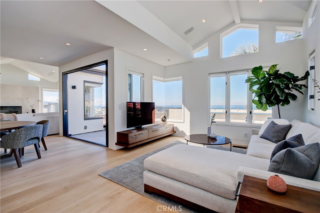 1712 Manhattan Avenue