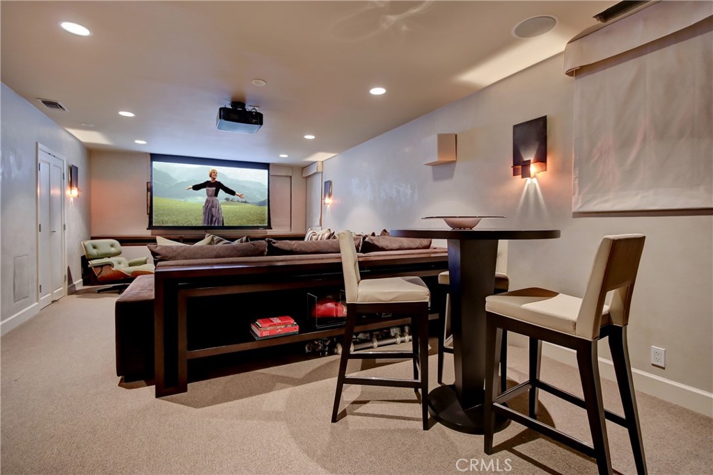 1712 Manhattan Avenue