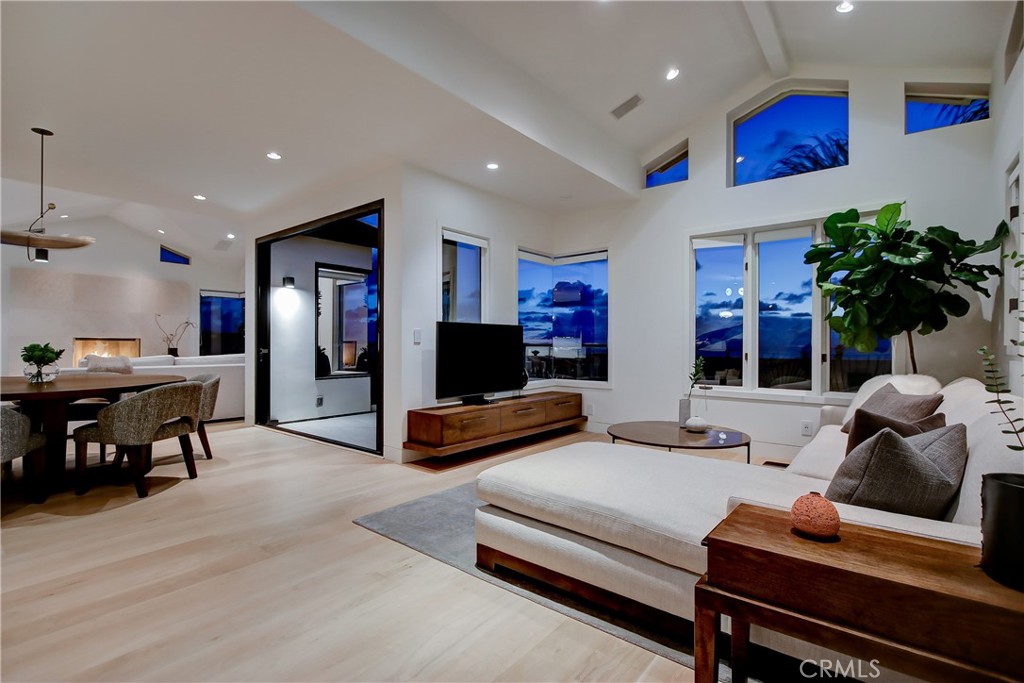 1712 Manhattan Avenue