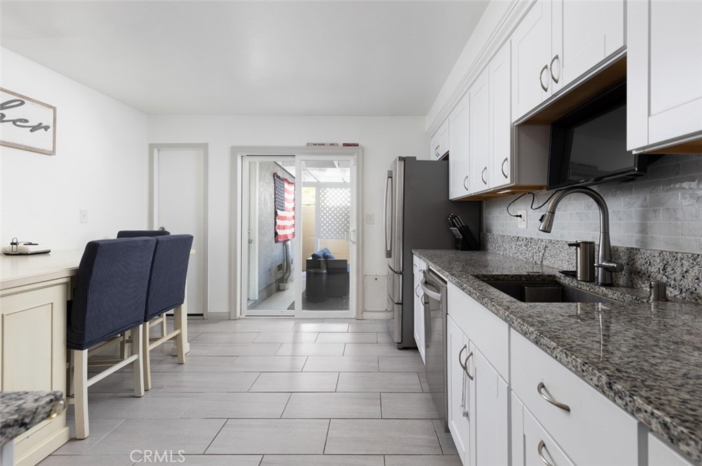 15217 Eastwood Avenue