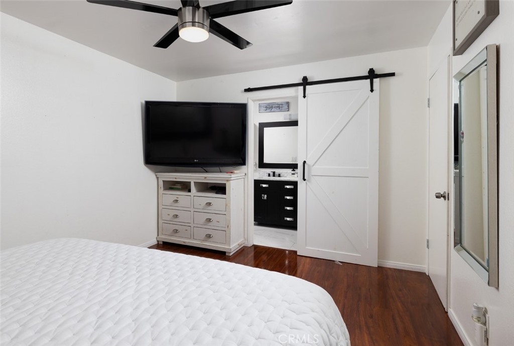 15217 Eastwood Avenue