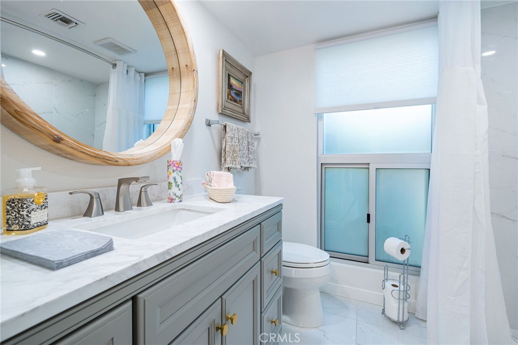 48895 Mariposa Drive