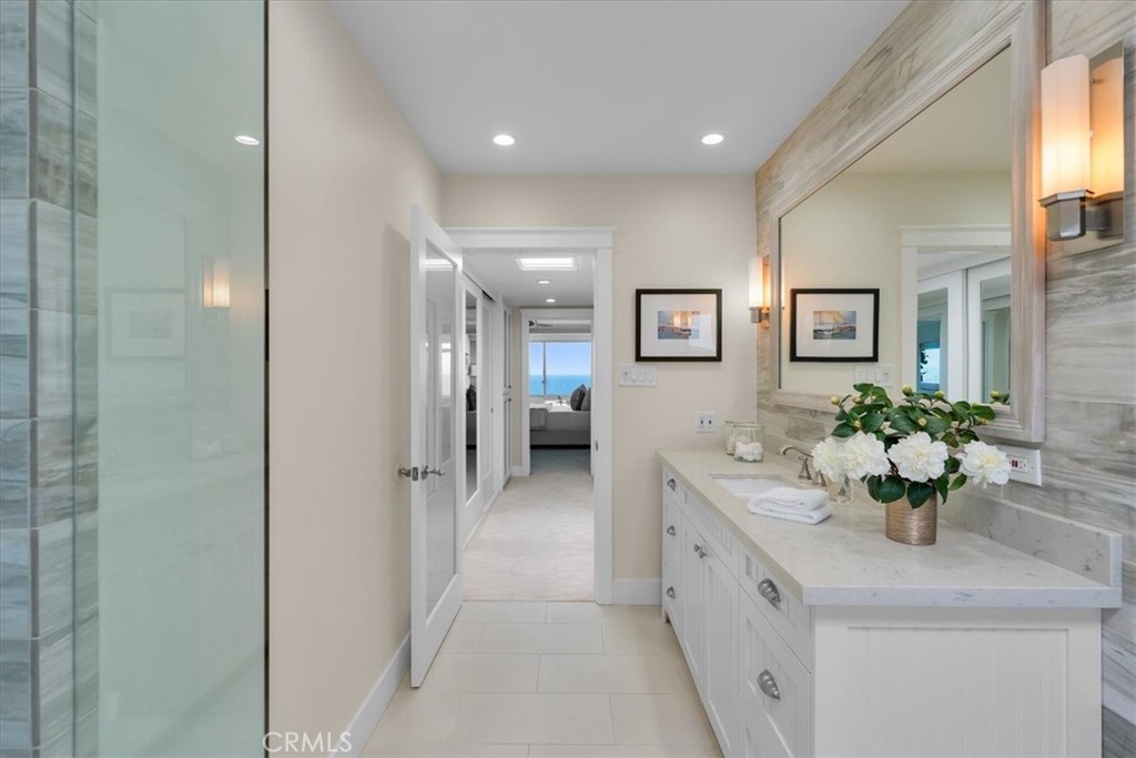 201 Calle Miramar 35