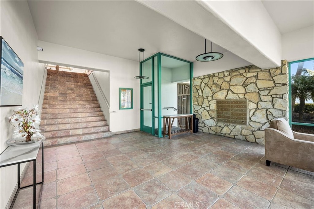 201 Calle Miramar 35