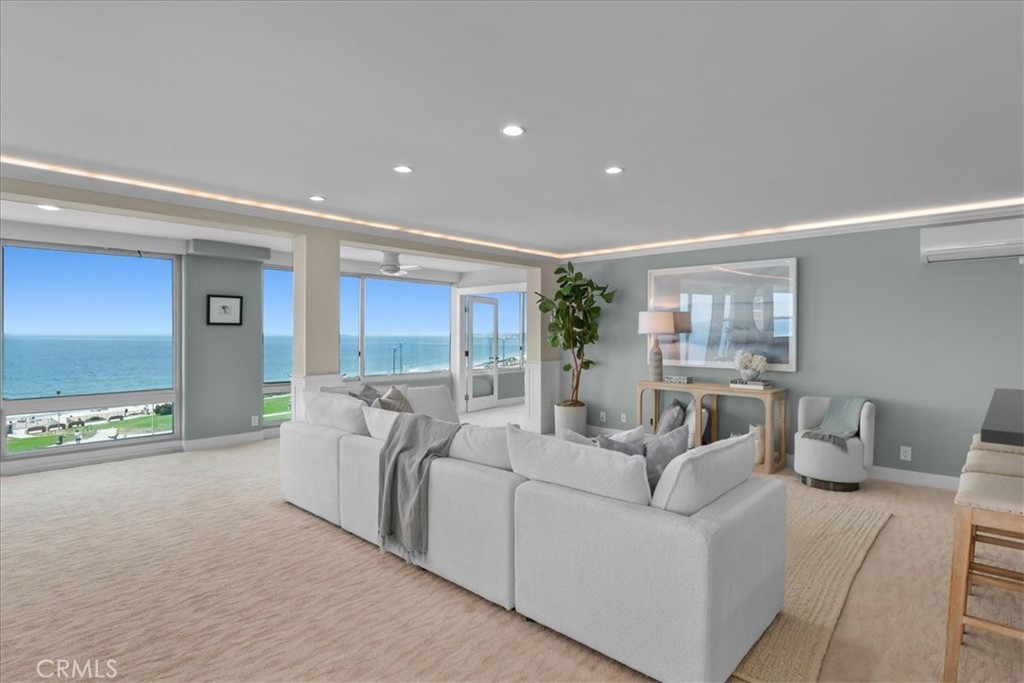 201 Calle Miramar 35