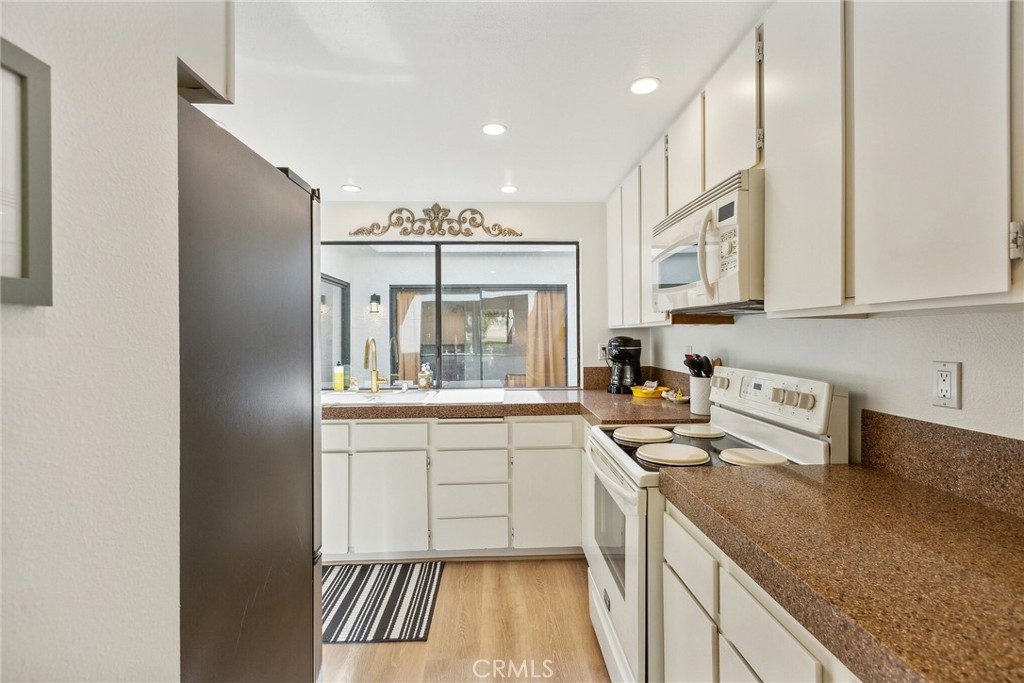 48965 Wildwood Lane