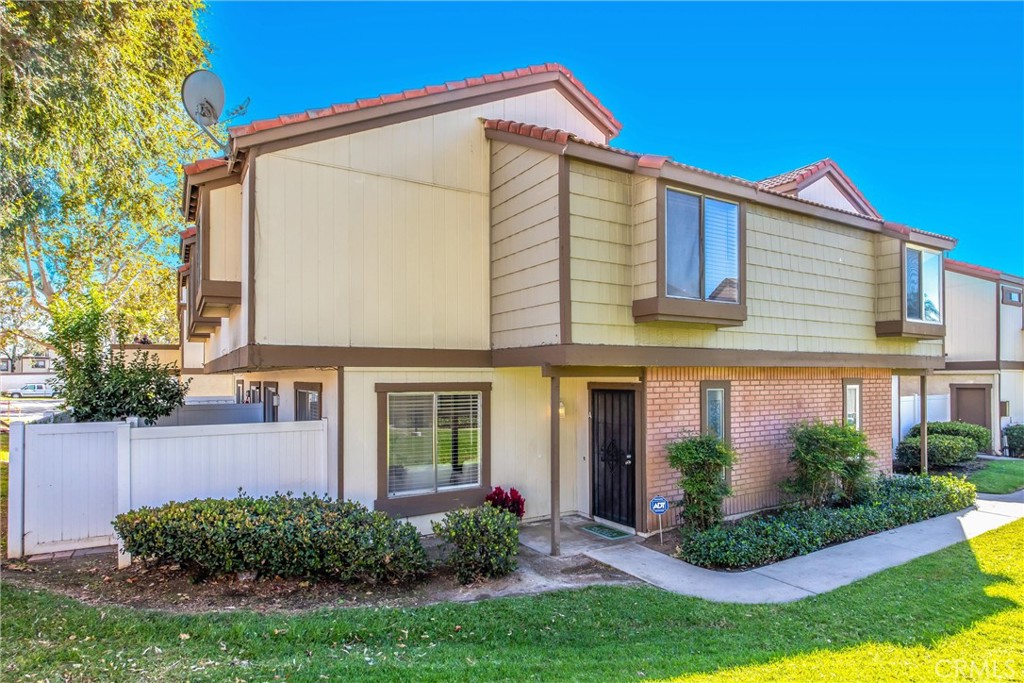 1211 S Palmetto Avenue A