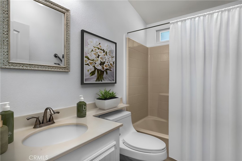31915 Quartz Lane