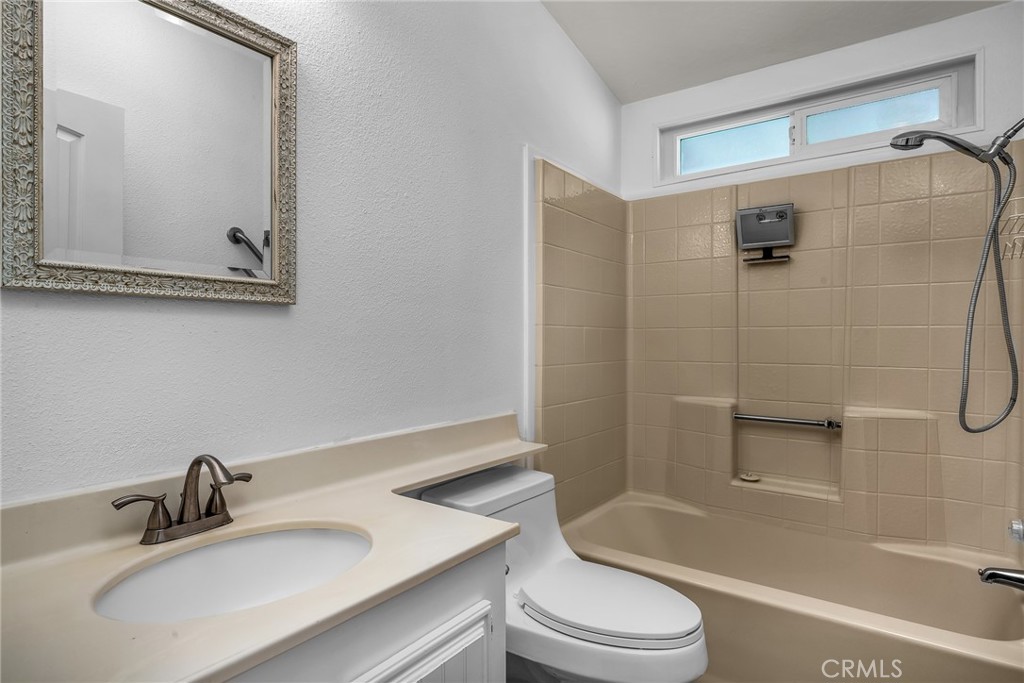 31915 Quartz Lane