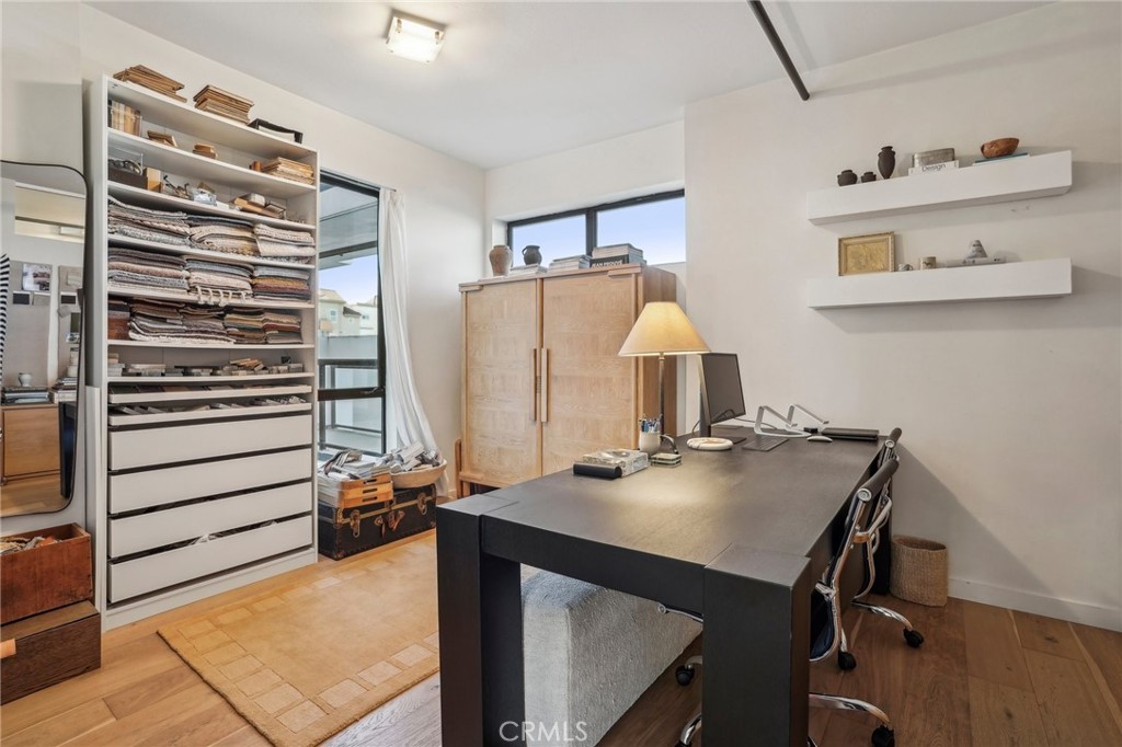 4115 Glencoe Avenue 308